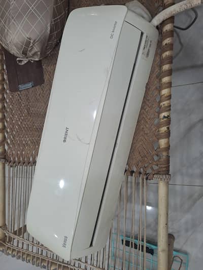Orient 1.5 Ton DC Inverter for Sale (10/10 Condition)
