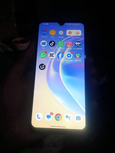 Vivo V21