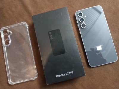 Samsung S23FE 8/128GB Non PTA Factory Unlocked Box Charger