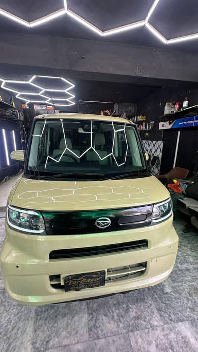 Daihatsu Tanto 2022