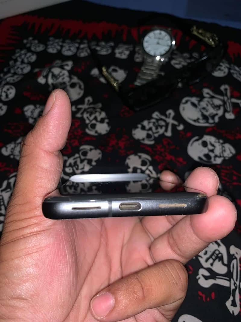 Google Pixel 8 3