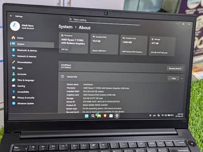 Lenovo Ryzen 7 pro 5700U