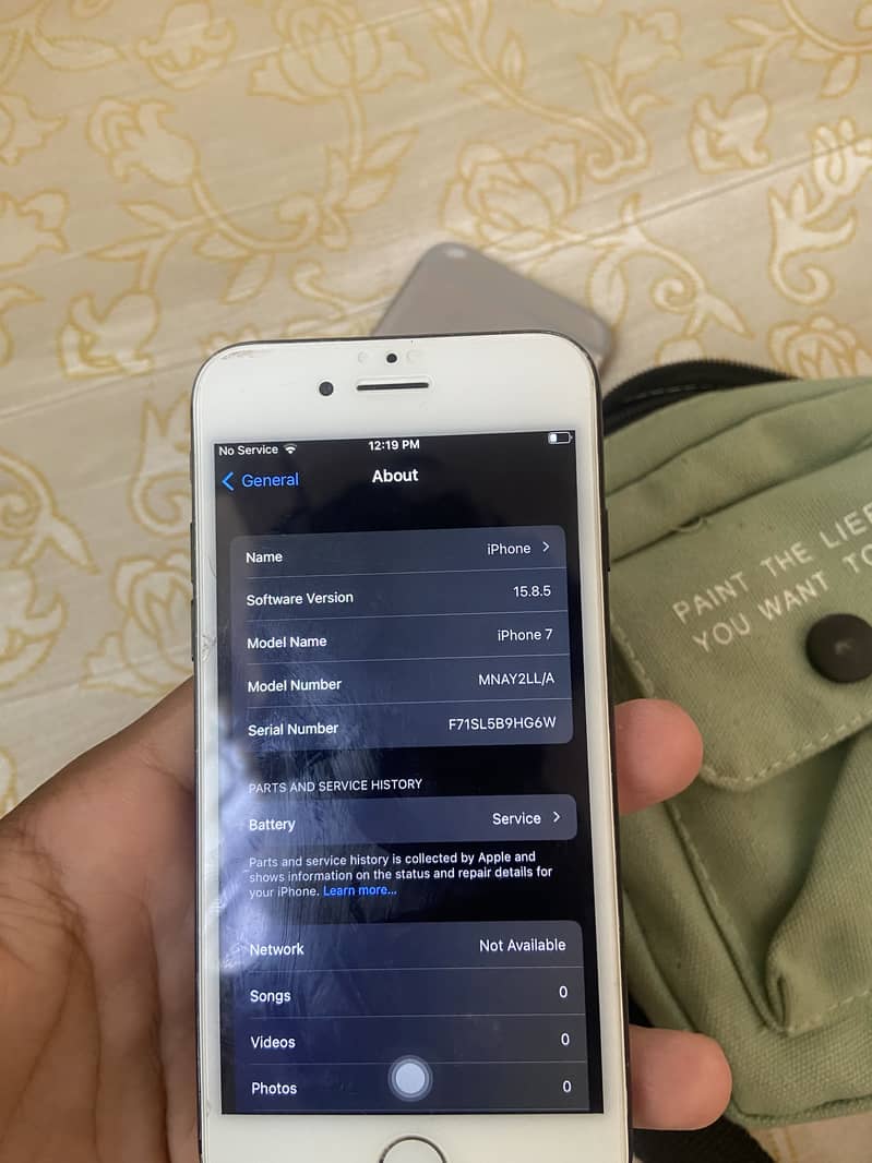 Apple iPhone 7 3