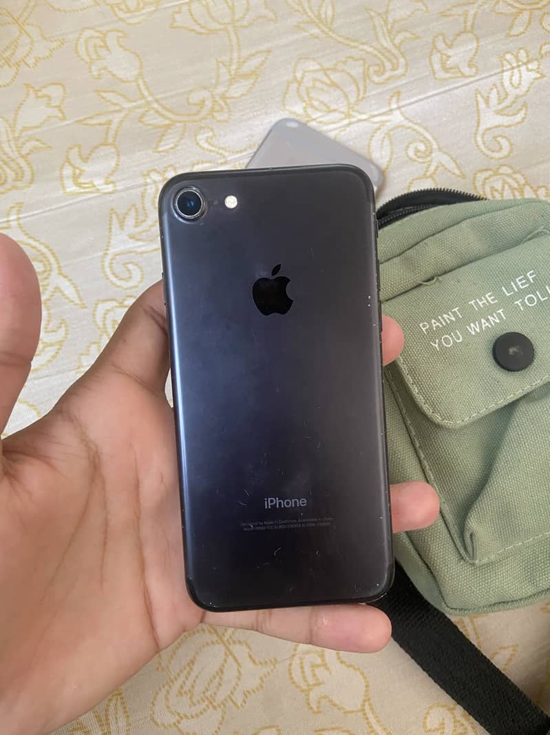 Apple iPhone 7 6