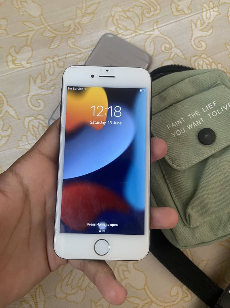 Apple iPhone 7 7