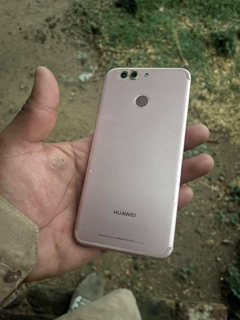 Huawei Nova 2 Plus 0