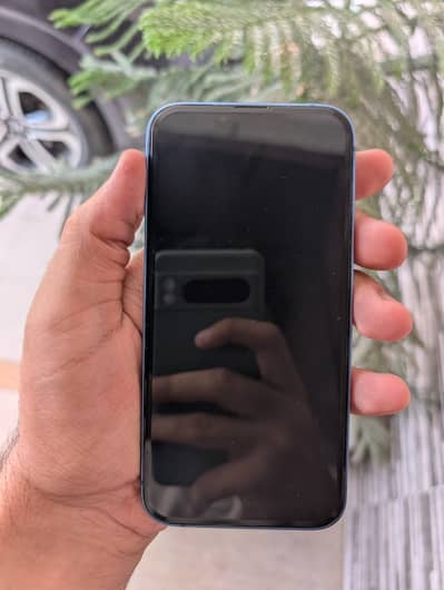 Apple iPhone 13