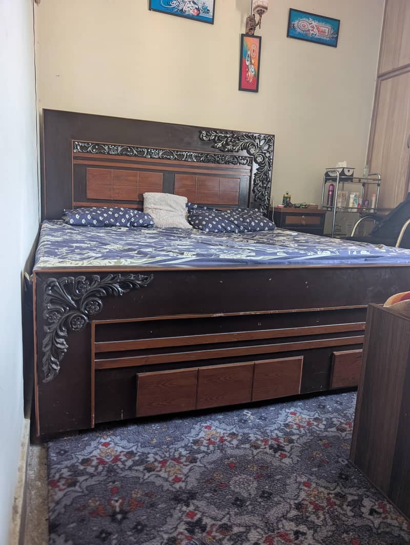 Double Bed Set with Dressing Table 1