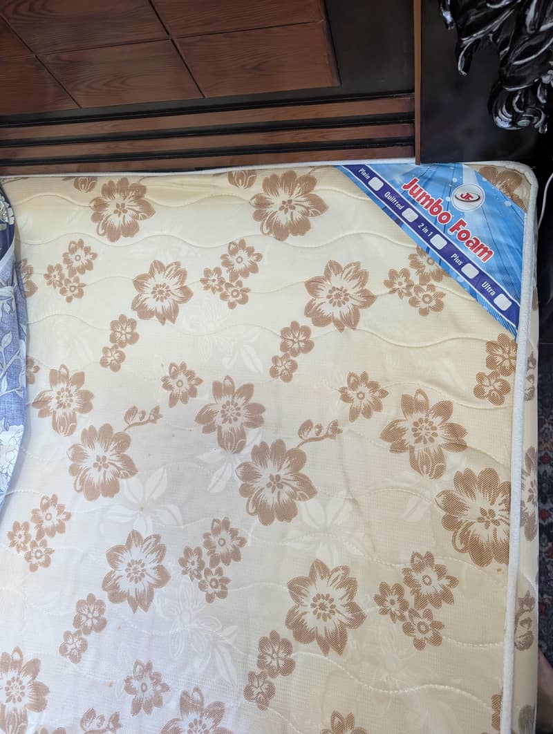 Double Bed Set with Dressing Table 11