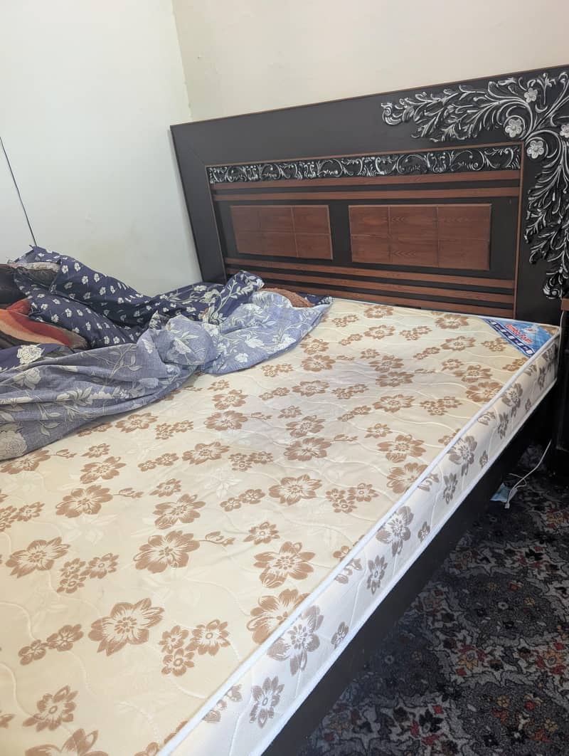 Double Bed Set with Dressing Table 12