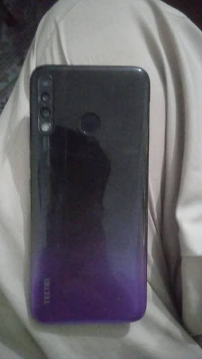 Tecno Spark 4