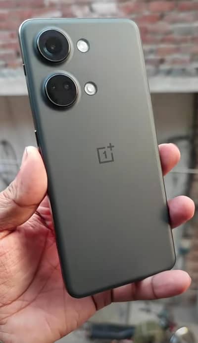 One Plus Ace 2V