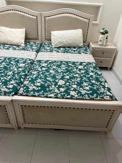 single bed/wooden single bed/Solid Wood Single Bed/ Pair of Single Bed