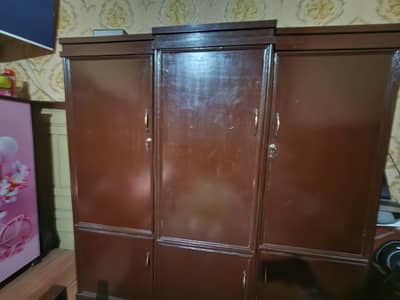 3 Door Wood Almari | 9/10 Condition