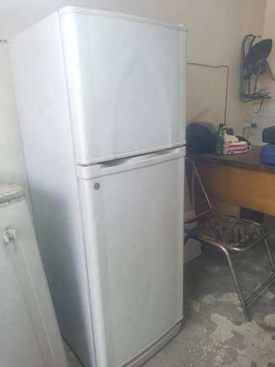 Dawlance Small Double Door Refrigerator – Energy Efficient Fridge