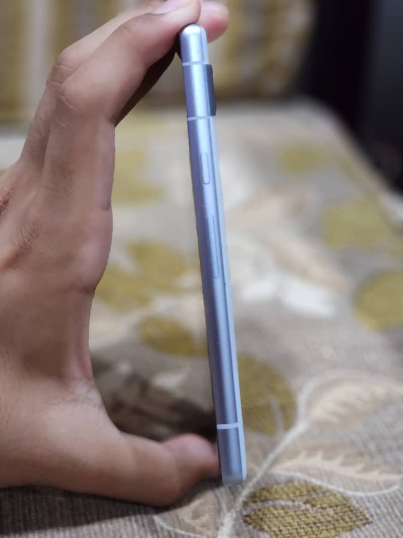 Google Pixel 7a 4