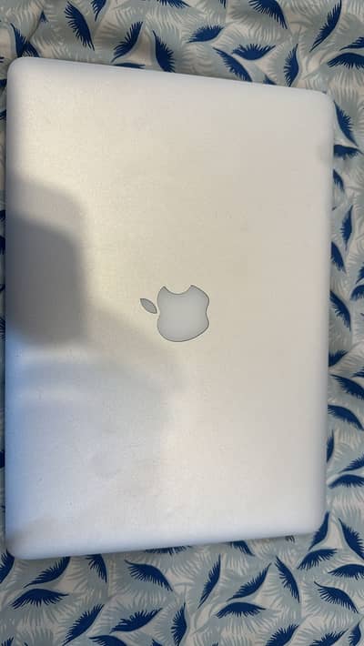 Apple MacBook Pro 2015 | 16GB RAM / 1TB SSD | 300 Cycle Count