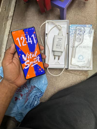 Tecno camon 40 pro