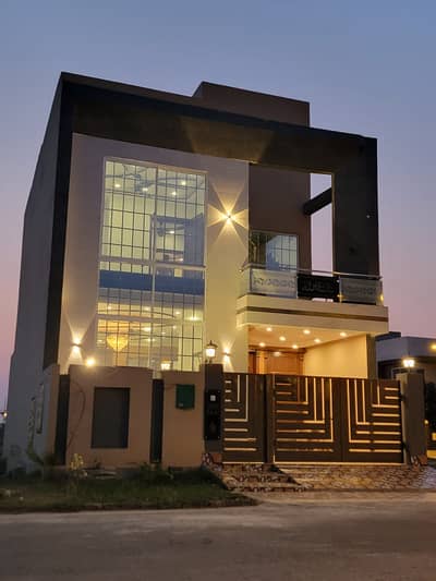 5 Marla Beautiful House for Sale in Bahria Orchard Phase 2 Lahore | Prime Location