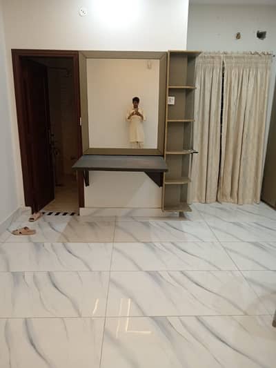 10 Marla Brand New Lower Portion Rent For Available