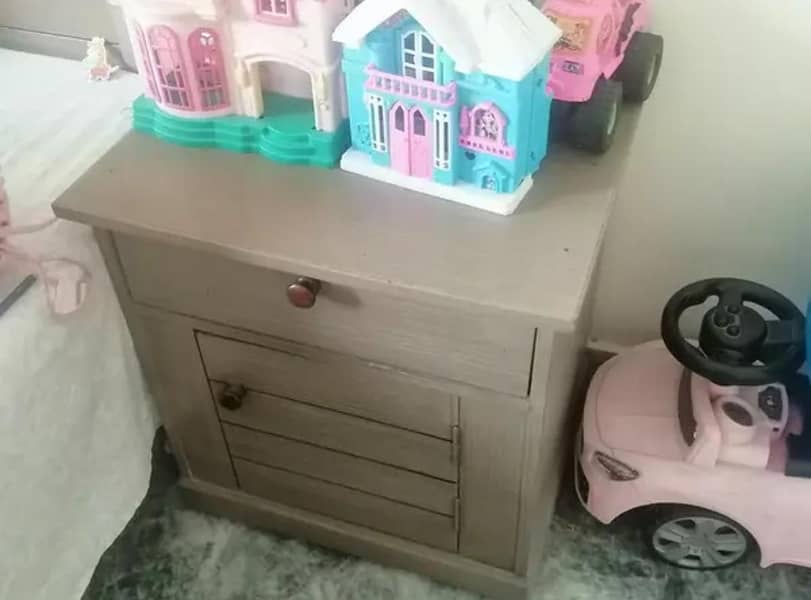 Solid bed for sale 3