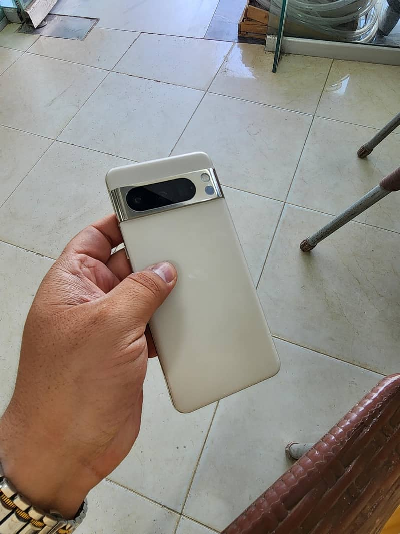 Google Pixel 8 Pro 0