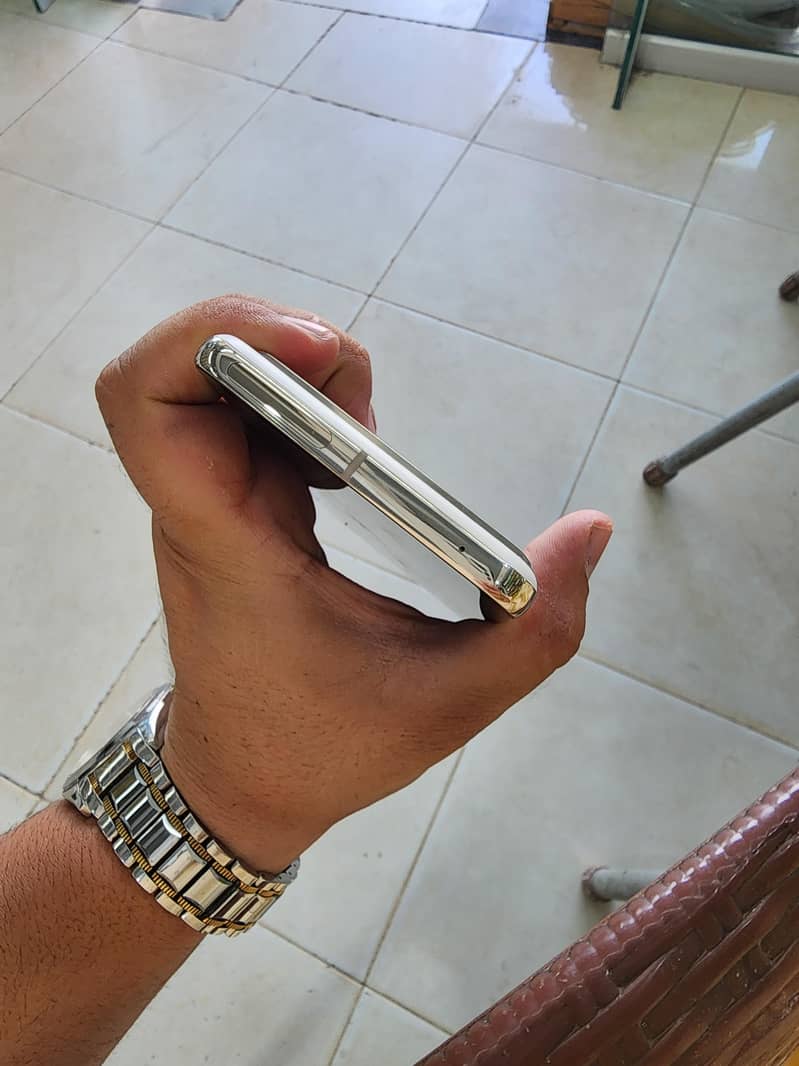 Google Pixel 8 Pro 7