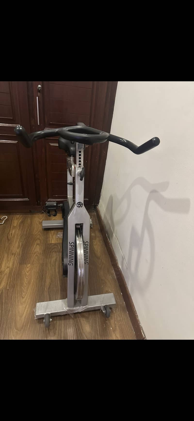 Spinning exercise cycle 2