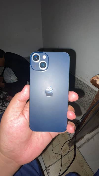 Apple iPhone 13