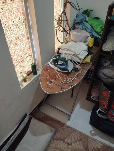 Istari Stand for sale