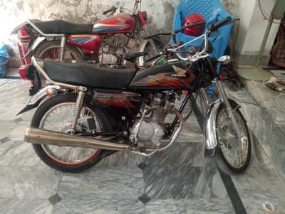 honda cg 125 2020/21 model in mint condition.
