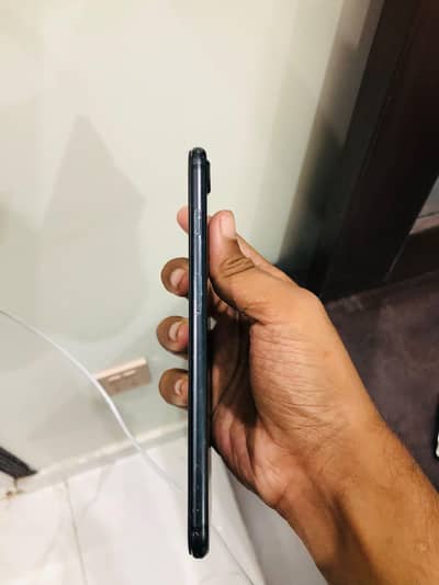 Apple iPhone 7 Plus 128Gb SIM locked