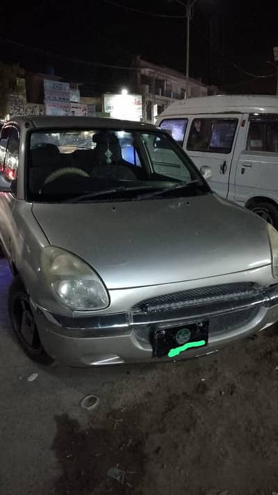 Toyota Duet 2000
