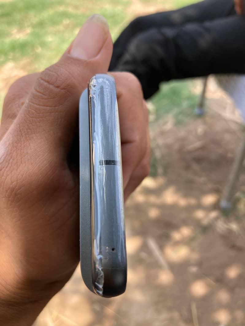 google pixel 8 4