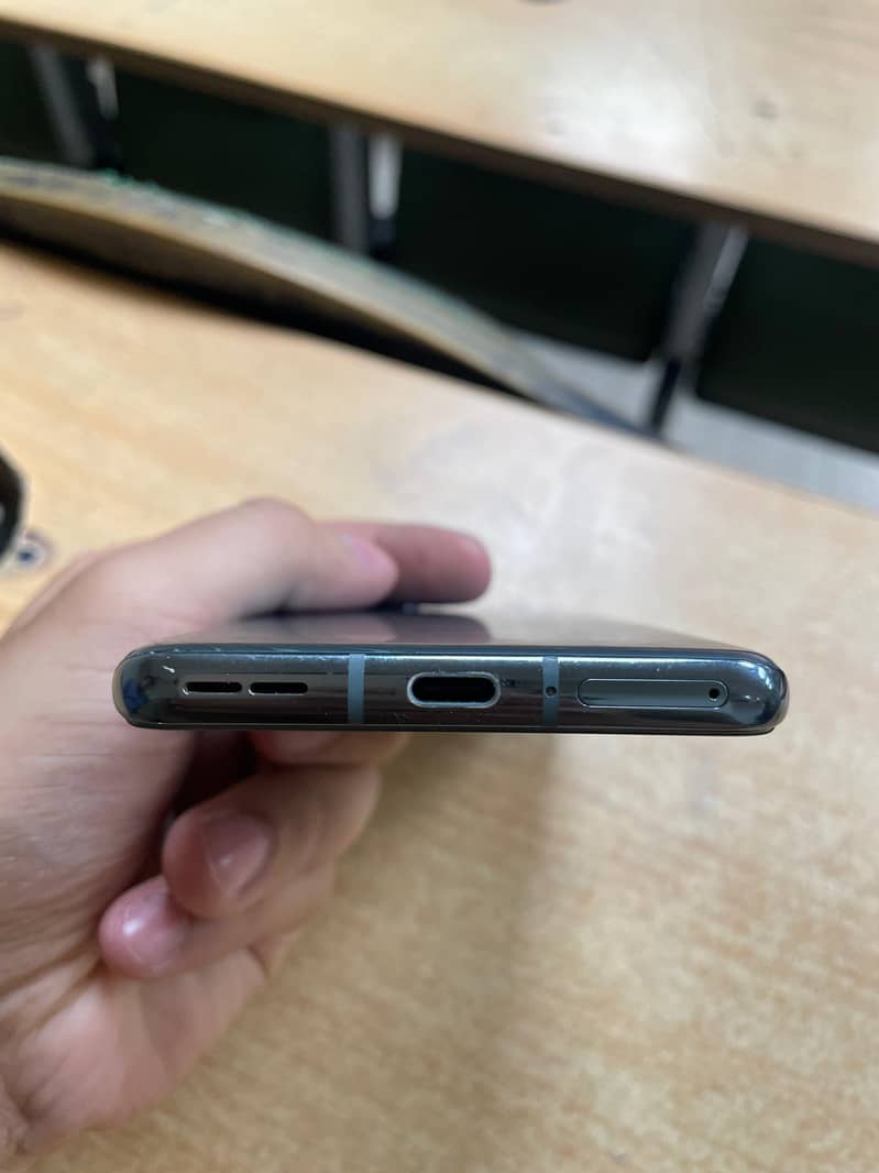 One Plus 9 Pro 4