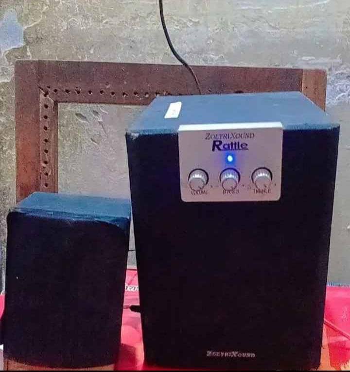 RATTLE BUFFER WITH SPEAKER 0
