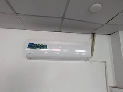 Hyundai AC for sale.