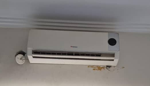 Dawlance non invertor split AC