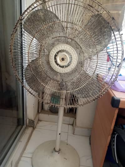 GFC 48 inch full size pedistal fan