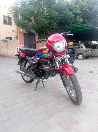 Honda prider cb 100cc bike