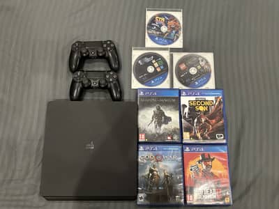 PS4 500gb with 7 games