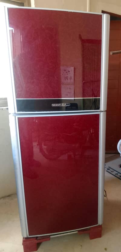 Orient Refrigerator Model 6047GD