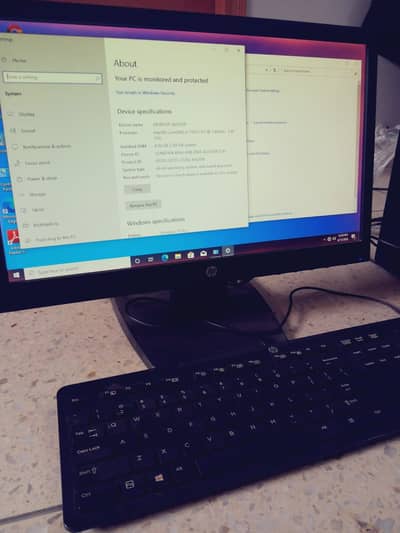 Complete Desktop Computer Setup available in good working condition.