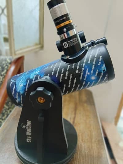 Skywatcher dobsonian telescope + zoom eyepiece