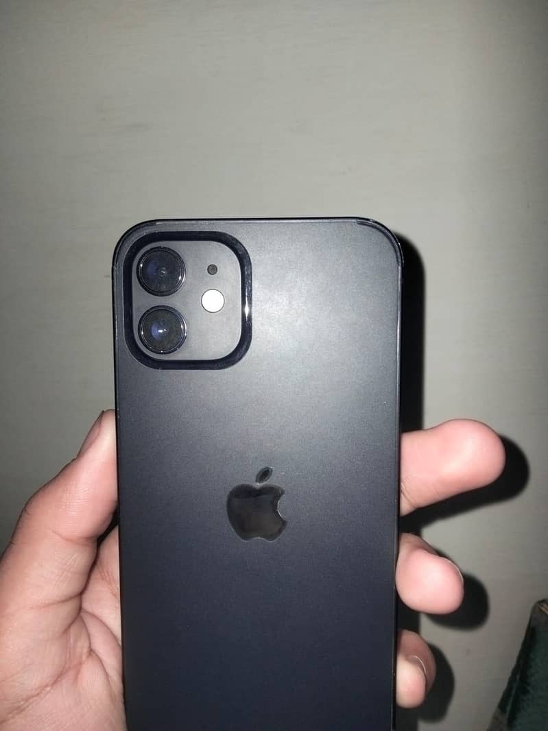 Apple iPhone 12 2