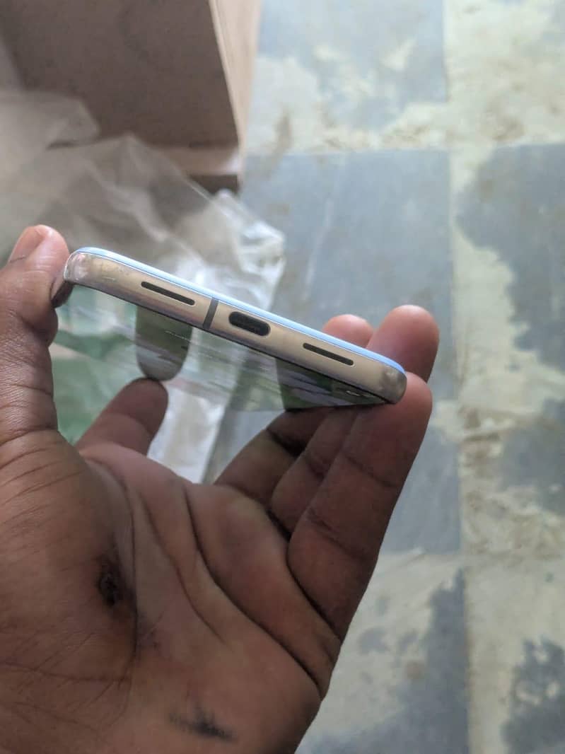Google Pixel 8 Pro 3