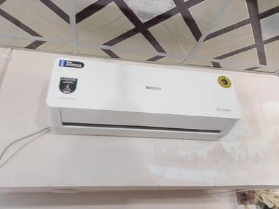 ac DC inverter.   orient  new condition 1 ton
