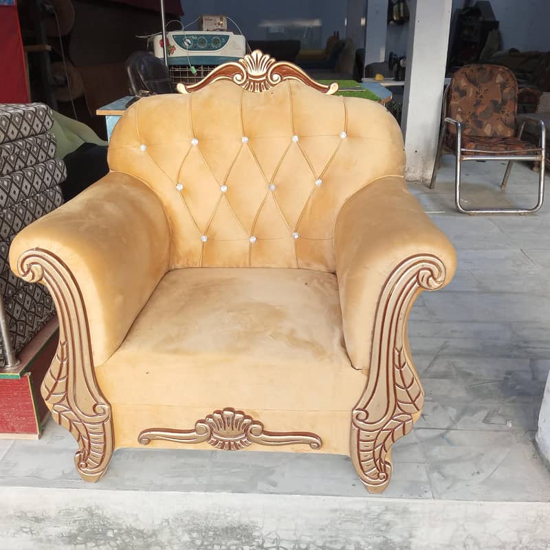 five seeter sofa set 0