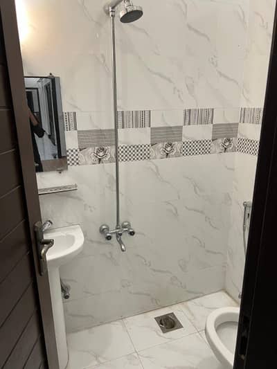 1 Knal Sngal story NFC Like brand new jasi 3 bed drwng tvl kitchen