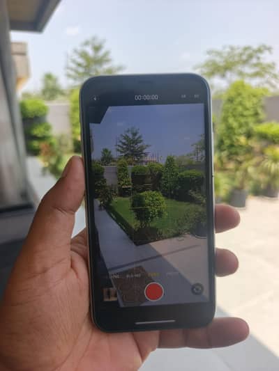 Apple iPhone XR